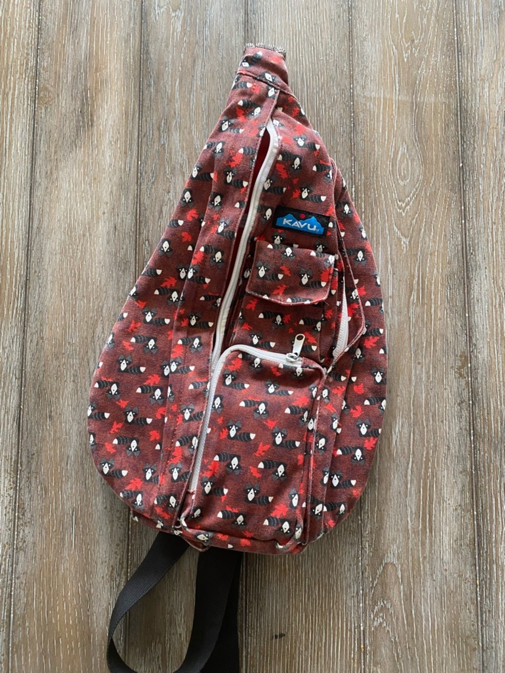 Kavu Red Patterned Sling Bag